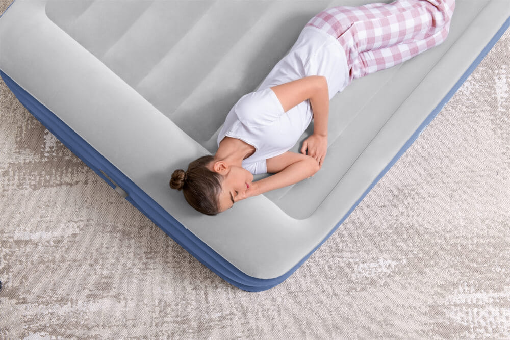 ที่นอนเป่าลม Bestway Tritech Air Mattress Queen Built-in AC Pump 2.03m x 1.52m x 46cm 